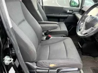 Honda STEP WAGON лот № 90140 оценка 3.5  с аукциона в Японии 6