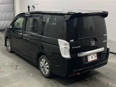 Honda STEP WAGON  с аукциона в Японии