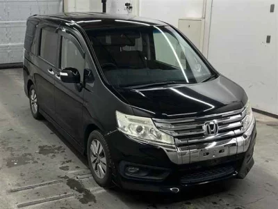 Honda STEP WAGON  с аукциона в Японии