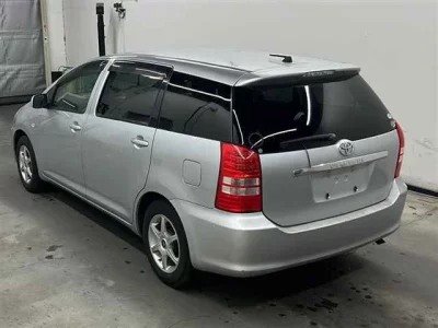 Toyota WISH  с аукциона в Японии