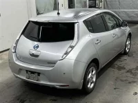 Nissan LEAF лот № 90143 оценка 3.5  с аукциона в Японии 4