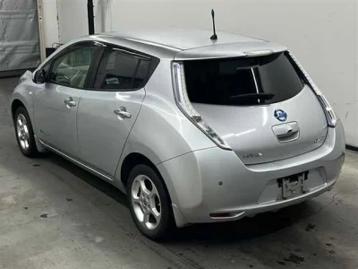 Nissan LEAF  с аукциона в Японии