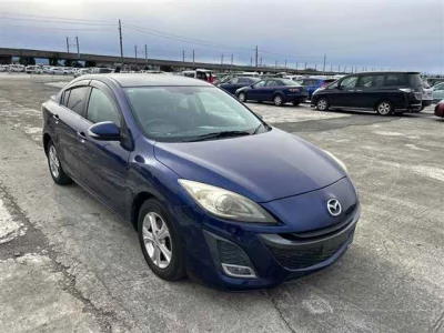 Mazda AXELA  с аукциона в Японии