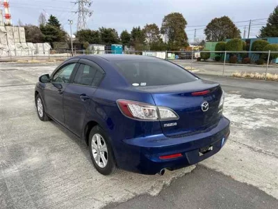 Mazda AXELA  с аукциона в Японии