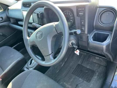 Toyota SUCCEED  с аукциона в Японии