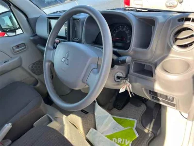 Mitsubishi MINICAB VAN