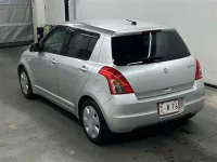 Suzuki SWIFT лот № 90214 оценка 3  с аукциона в Японии 1