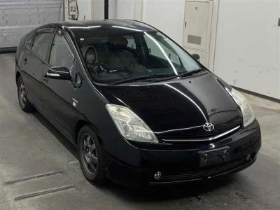 Toyota Prius  с аукциона в Японии