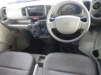 Mitsubishi MINICAB VAN