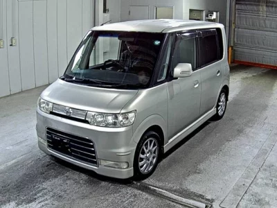 Daihatsu TANTO  с аукциона в Японии