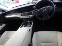 Lexus LS лот № 5127 оценка 3.5  с аукциона в Японии 2