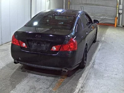 Nissan FUGA  с аукциона в Японии