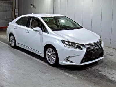 Lexus HS  с аукциона в Японии
