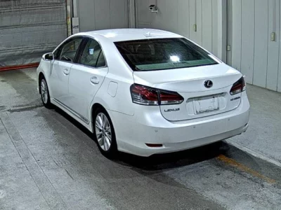 Lexus HS  с аукциона в Японии