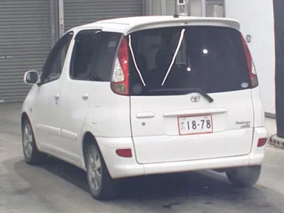 Toyota FUNCARGO  с аукциона в Японии