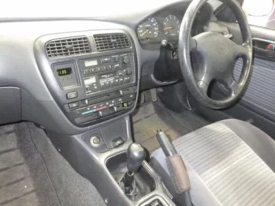 Toyota CARINA  с аукциона в Японии