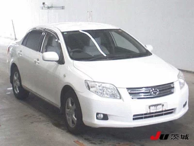 Toyota COROLLA AXIO  с аукциона в Японии