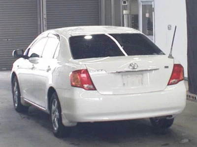 Toyota COROLLA AXIO  с аукциона в Японии