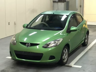 Mazda DEMIO  с аукциона в Японии