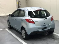 Mazda DEMIO лот № 4027 оценка R  с аукциона в Японии 1