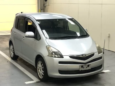 Toyota RACTIS  с аукциона в Японии