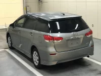 Toyota WISH лот № 3004 оценка R  с аукциона в Японии 1
