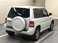 Mitsubishi PAJERO IO лот № 6017 оценка 3  с аукциона в Японии 3