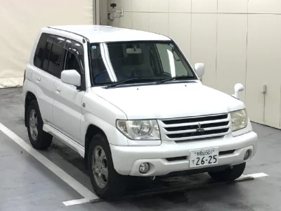 Mitsubishi PAJERO IO  с аукциона в Японии