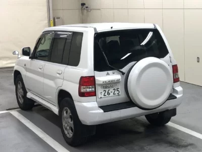 Mitsubishi PAJERO IO  с аукциона в Японии