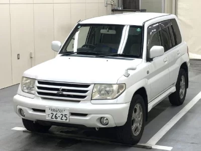 Mitsubishi PAJERO IO  с аукциона в Японии