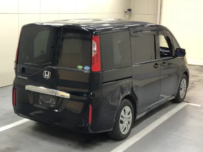 Honda STEP WAGON  с аукциона в Японии
