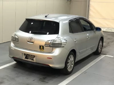 Toyota BLADE