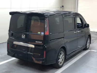 Honda STEP WAGON  с аукциона в Японии