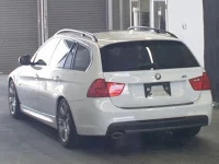 BMW 3-Series лот № 2501 оценка 4  с аукциона в Японии 1