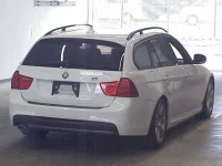 BMW 3-Series лот № 2501 оценка 4  с аукциона в Японии 4
