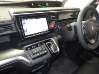 Honda STEP WAGON лот № 2551 оценка 3.5  с аукциона в Японии 2