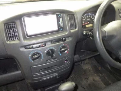 Toyota SUCCEED  с аукциона в Японии