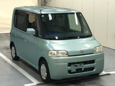 Daihatsu TANTO  с аукциона в Японии
