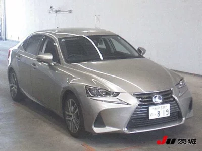Lexus IS
