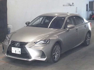 Lexus IS