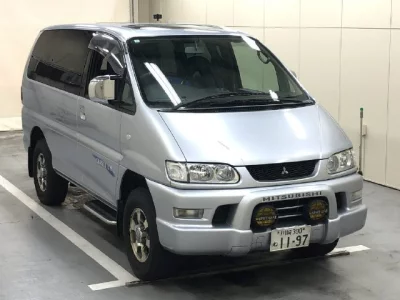 Mitsubishi DELICA