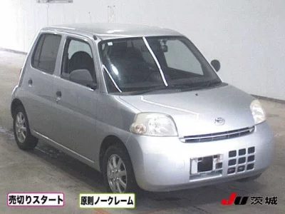 Daihatsu Esse