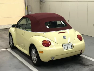 Volkswagen NEW BEETLE