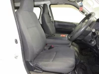 Toyota HIACE VAN лот № 730 оценка R  с аукциона в Японии 5