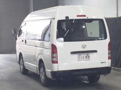 Toyota HIACE VAN  с аукциона в Японии