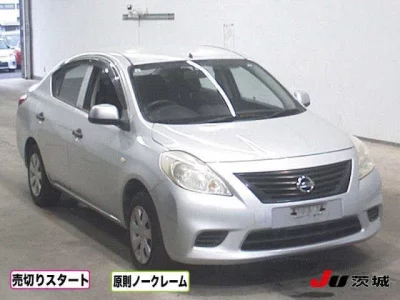 Nissan LATIO  с аукциона в Японии