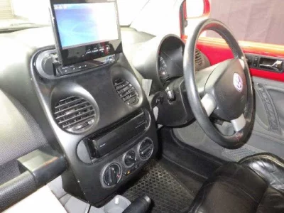 Volkswagen NEW BEETLE