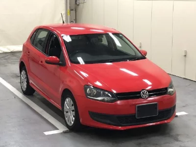 Volkswagen POLO  с аукциона в Японии