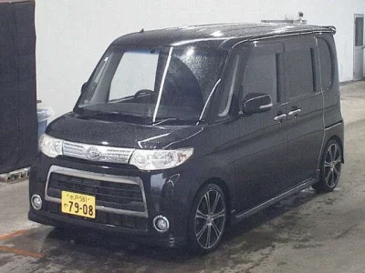 Daihatsu TANTO  с аукциона в Японии