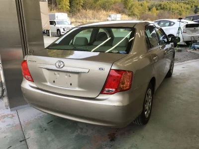 Toyota COROLLA AXIO  с аукциона в Японии
